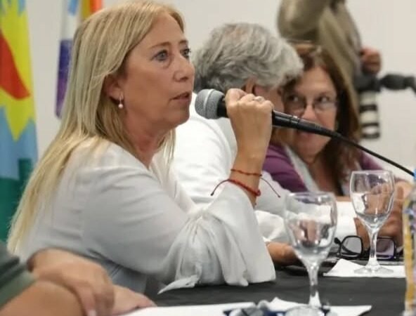 Docentes privados aceptaron la oferta salarial de la Provincia: los sueldos subirán un 10 por ciento