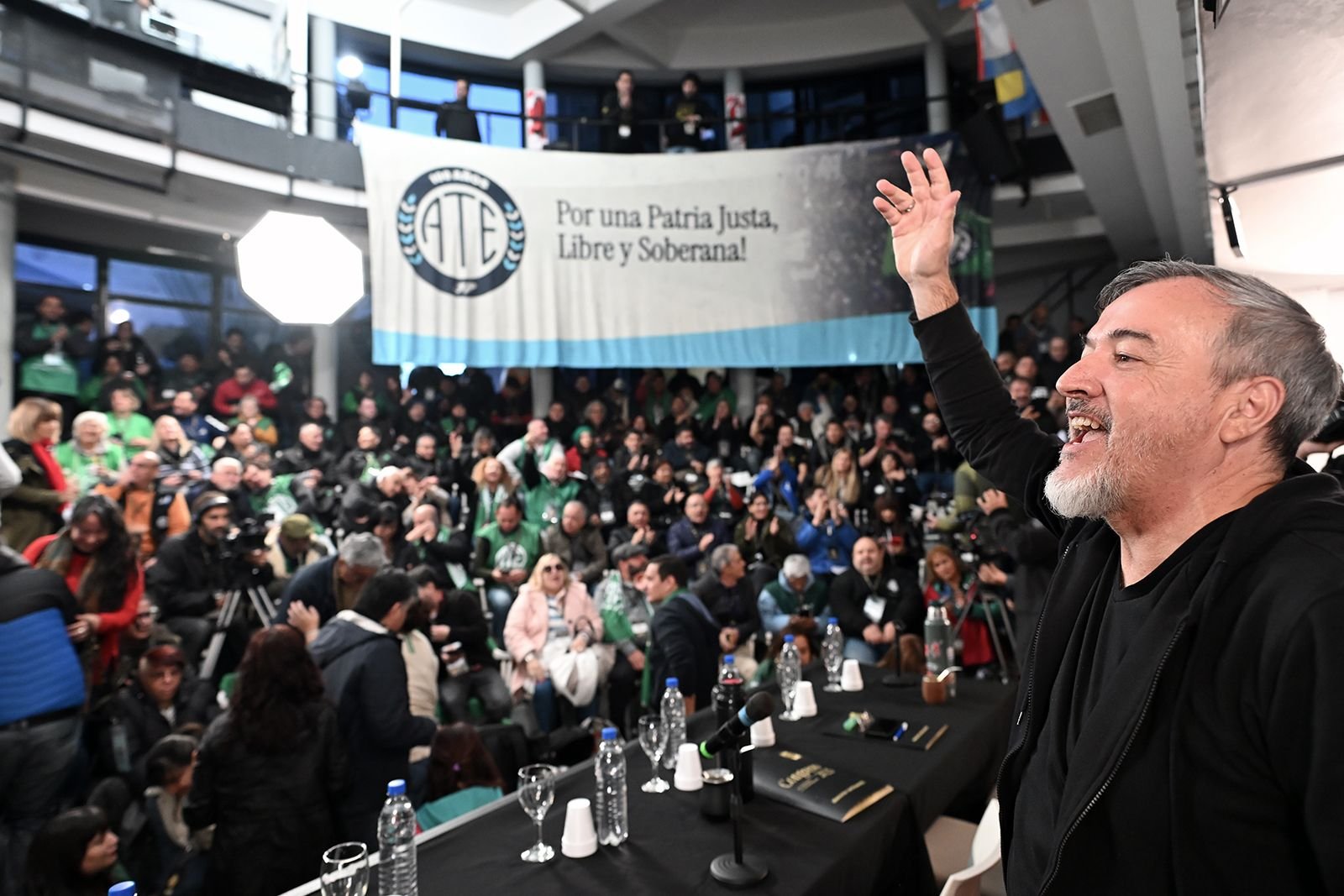 La Justicia frenó el decreto que eliminaba el feriado del 27 de junio para empleados públicos