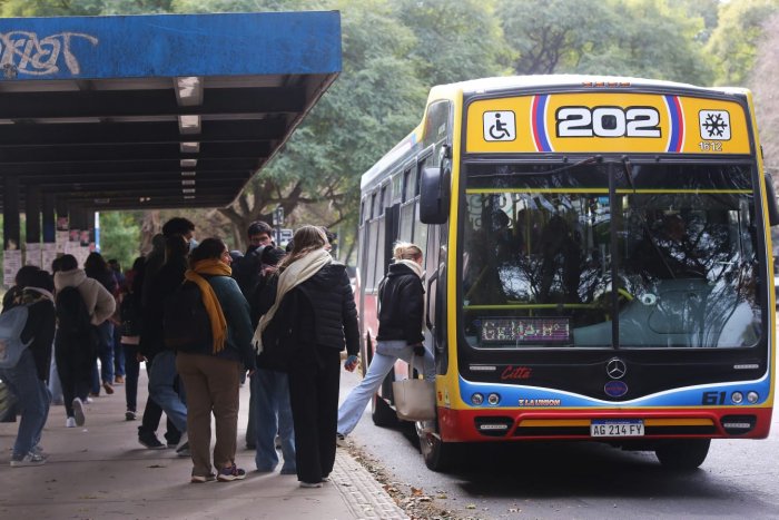 Viajar en colectivo será más caro en la Provincia: el boleto mínimo ya supera los $1.000