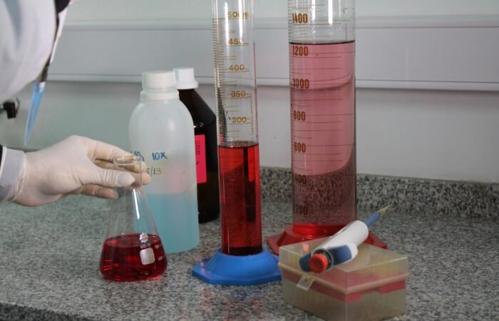 La Provincia financiará proyectos científicos con 25 universidades de todo el país: de cuánto es la inversión
