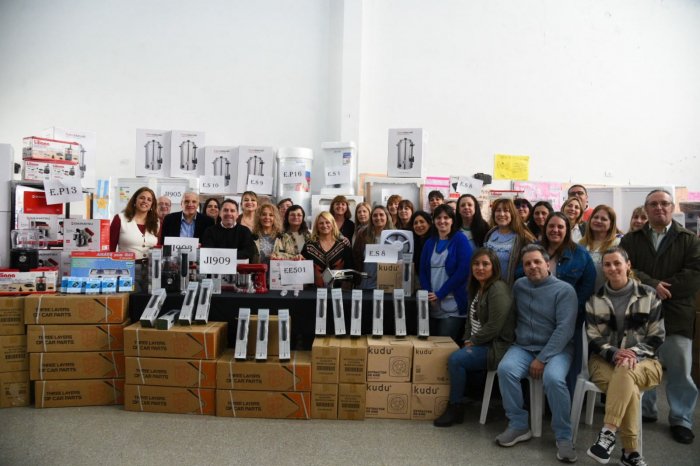 La Provincia equipó 268 escuelas bonaerenses con comedores